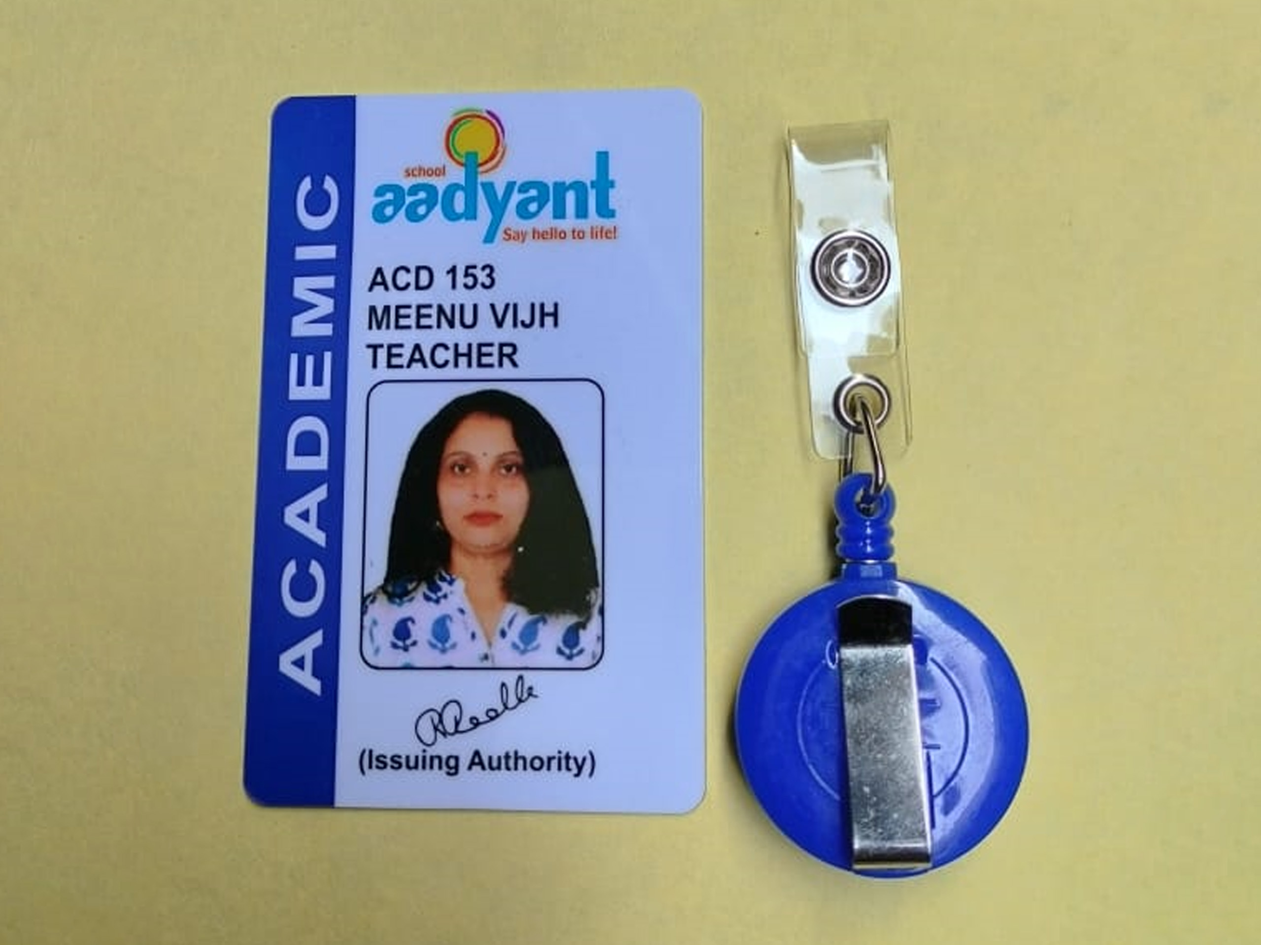 Standard ID Card + YoYo Holder